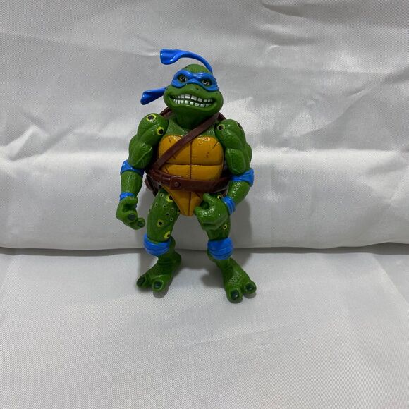 TMNT Leonardo 1992 4” Rubber Action Figure Playmates Vintage Movie Toy - Picture 2 of 7